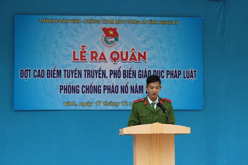 Lễ ra quân tuyên truyền phòng chống pháo nổ của học viên khóa D37 thực tập trên địa bàn tỉnh Nghệ An